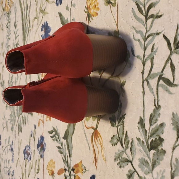 Ankle boots - Picture 2 of 7